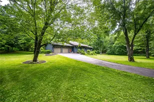 202 S Quaker Ln, Hyde Park, NY 12538 - Photo 28