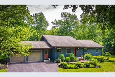 202 S Quaker Lane, Hyde Park, NY 12538 - Photo 1