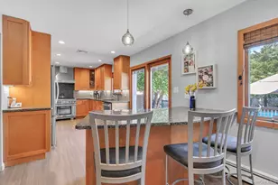 121 Strattford Rd, New Hyde Park, NY 11040 - Photo 10