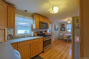 21 Continental Dr, New Windsor, NY 12553 - Photo 12