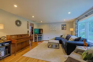 21 Continental Dr, New Windsor, NY 12553 - Photo 8