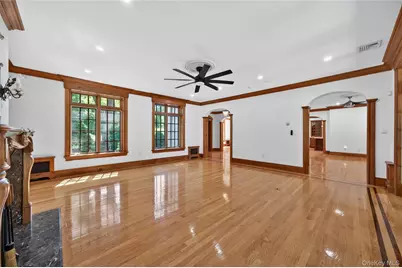 10 Greenwich Avenue, Central Valley, NY 10917 - Photo 18