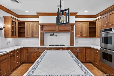 10 Greenwich Avenue, Central Valley, NY 10917 - Photo 14