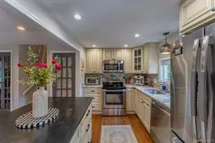 621 Stage Rd, Monroe, NY 10950 - Photo 10