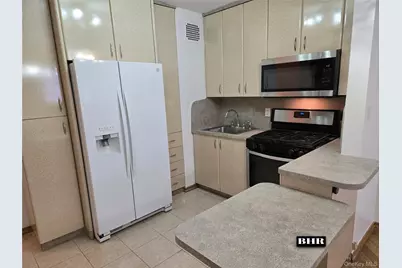 150 W End Avenue #3E, Brooklyn, NY 11235 - Photo 2