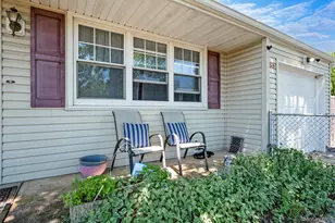 345 Earle St, Central Islip, NY 11722 - Photo 4