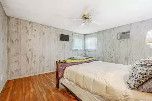 345 Earle St, Central Islip, NY 11722 - Photo 14
