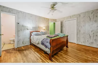 345 Earle Street, Central Islip, NY 11722 - Photo 12