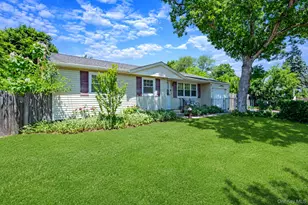 345 Earle St, Central Islip, NY 11722 - Photo 2
