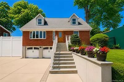163 Bennett Avenue, New York, NY 10312 - Photo 2