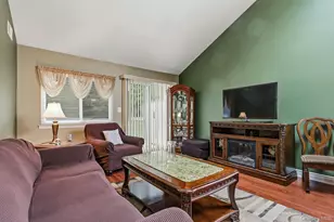 71 Timber Ridge Dr, Holtsville, NY 11742 - Photo 16