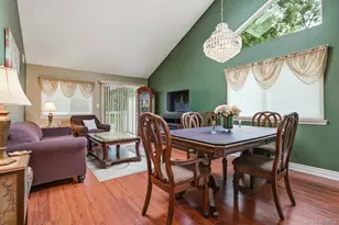 71 Timber Ridge Dr, Holtsville, NY 11742 - Photo 14