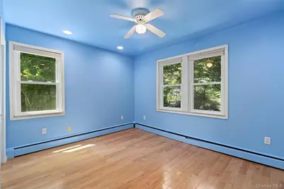 3206 Hollywood Street, Mohegan Lake, NY 10547 - Photo 18