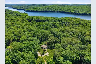 235 Boone Road, Yorktown Heights, NY 10598 - Photo 2
