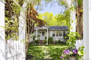 16 Bowditch Rd, Shelter Island, NY 11964 - Photo 2