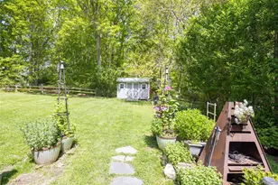 16 Bowditch Rd, Shelter Island, NY 11964 - Photo 22