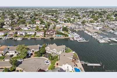 2935 Bay Drive, Merrick, NY 11566 - Photo 34