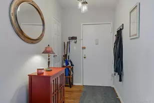 200 Lexington Ave, Oyster Bay, NY 11771 - Photo 12