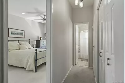 200 Lexington Avenue #8B, Oyster Bay, NY 11771 - Photo 26