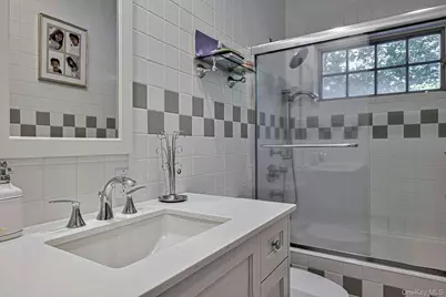 16 Barkers Point Road, Sands Point, NY 11050 - Photo 28