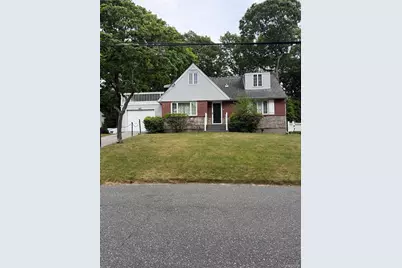 26 Shelley Place, Huntington Station, NY 11746 - Photo 1