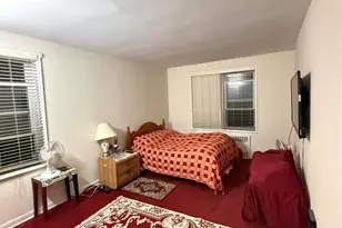 84-55 Daniels St, Briarwood, NY 11435 - Photo 4