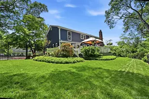 5 Crabapple Ct, Mount Sinai, NY 11766 - Photo 32