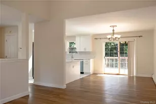 185 Magnolia Dr, Selden, NY 11784 - Photo 6
