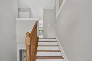 185 Magnolia Dr, Selden, NY 11784 - Photo 22