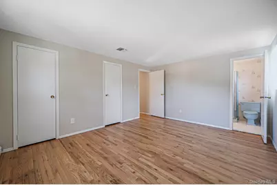 2 Barry Lane, Mount Sinai, NY 11766 - Photo 20