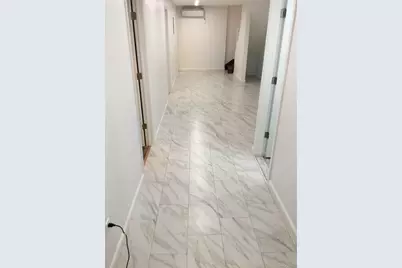 198 Clermont Pl, New York, NY 10314 - Photo 12