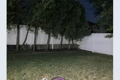 198 Clermont Pl, New York, NY 10314 - Photo 18