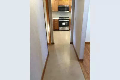 198 Clermont Pl, New York, NY 10314 - Photo 6