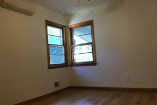 198 Clermont Pl, New York, NY 10314 - Photo 10