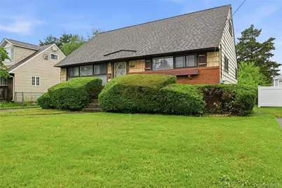 50 Moeller Street, Hicksville, NY 11801 - Photo 2