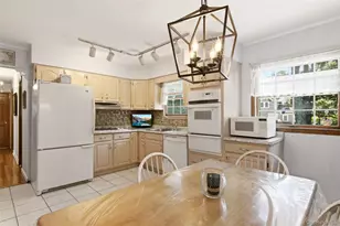 22 Berry Ln, Centereach, NY 11720 - Photo 12