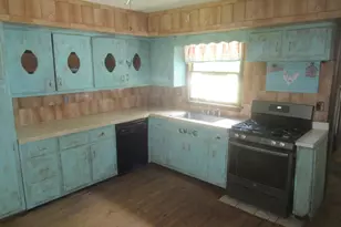 11 Myrtle Ave, Walden, NY 12586 - Photo 6