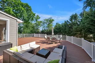 16 Walnut Rd, East Rockaway, NY 11518 - Photo 18