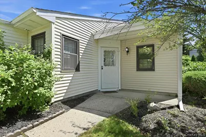 90 Knolls Drive, Stony Brook, NY 11790 - Photo 2