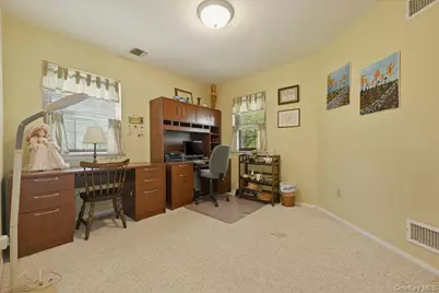 90 Knolls Drive, Stony Brook, NY 11790 - Photo 12