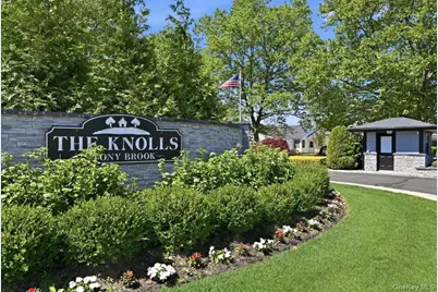 90 Knolls Drive, Stony Brook, NY 11790 - Photo 28
