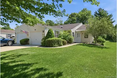 90 Knolls Drive, Stony Brook, NY 11790 - Photo 1