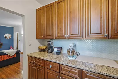 160-15 Powells Cove Boulevard #C7, Whitestone, NY 11357 - Photo 10