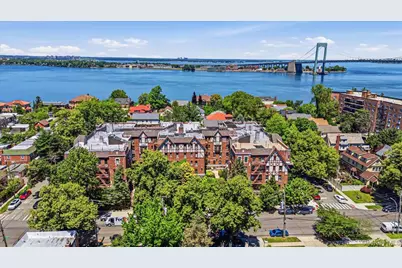 160-15 Powells Cove Boulevard #C7, Whitestone, NY 11357 - Photo 2