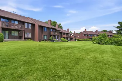 262 Old Farm Lane, Mohegan Lake, NY 10547 - Photo 24