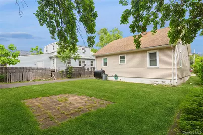 23 S Summit Avenue, Patchogue, NY 11772 - Photo 24