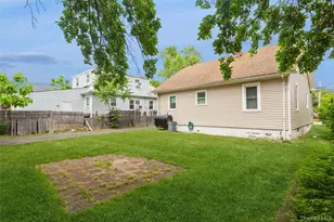 23 S Summit Ave, Patchogue, NY 11772 - Photo 24