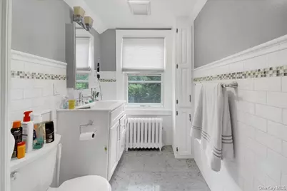 9 Howard Avenue, White Plains, NY 10606 - Photo 8