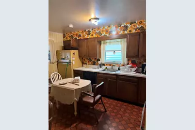 162 Voss Avenue, Yonkers, NY 10703 - Photo 4