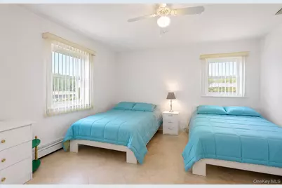 330 Bayville Avenue, Bayville, NY 11709 - Photo 12